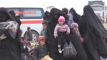 شاهد: فرار مئات المدنيين من آخر معاقل داعش في سوريا