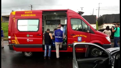 Colisão frontal é registrada na BR-277