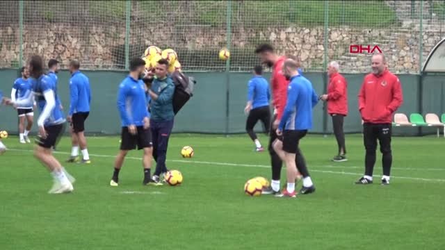Spor Sergen Yalçın Hedef Vermek Yerine Önümüzdeki Maçı Kazanmak İstiyoruz