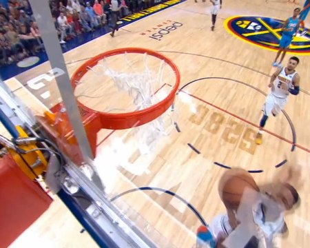لقطة: كرة سلة: بول جورج يعاقب ناغتس بسلة خارقة استعراضية خارقة