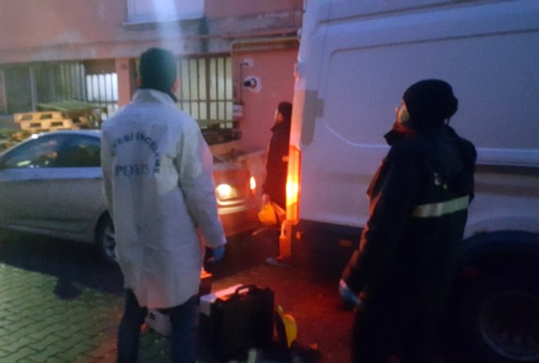 Cesedi Motosikletle Olay Yerinden Götürmüş