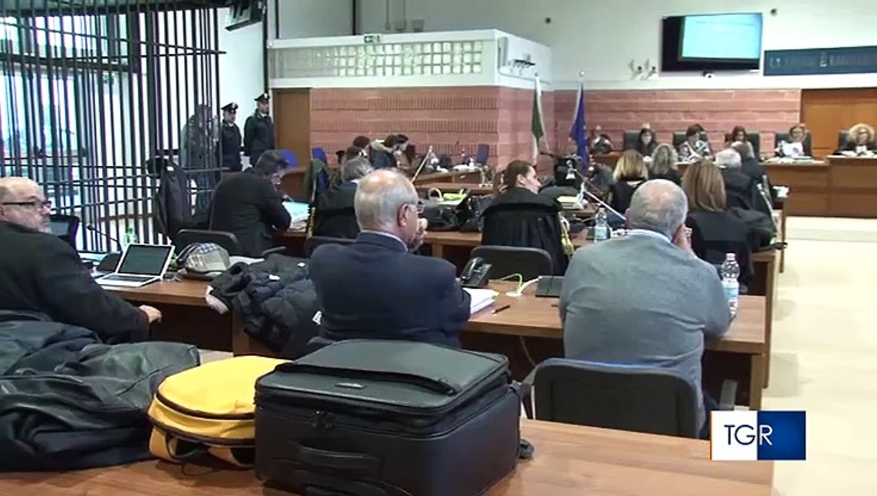 Disastro ambientale in Puglia, Vendola accusato concussione aggravata "sono innocente"