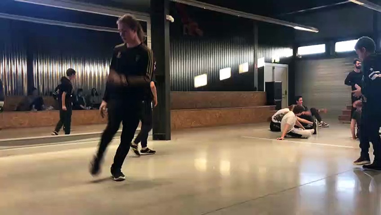 En breakdance, il s'agit d'alterner "figures", "moves" et "phases"