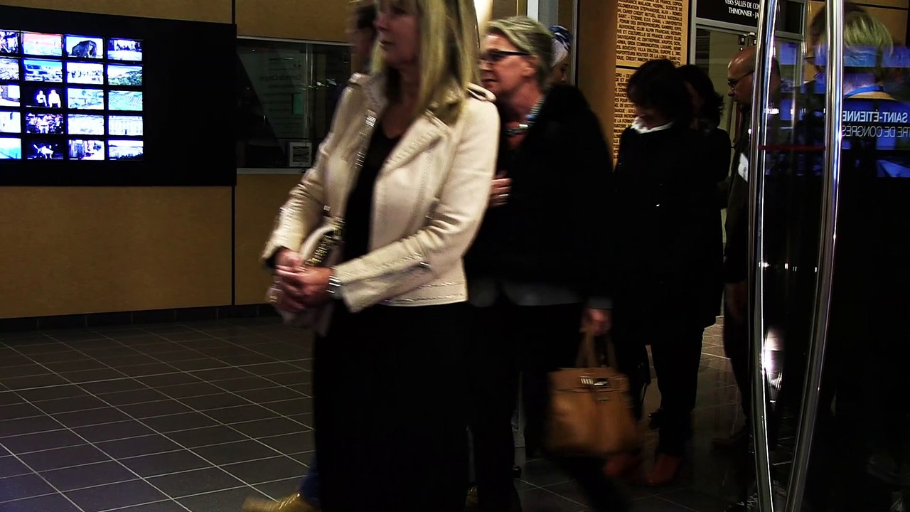 Le journal des Arts Burlesques par les jeunes de l’atelier vidéo du Nouveau Théâtre de Beaulieu