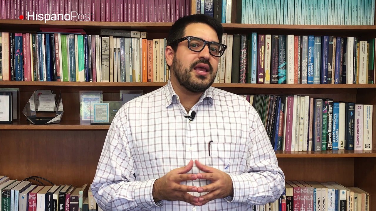 La economía venezolana debe dar un giro de 180 grados