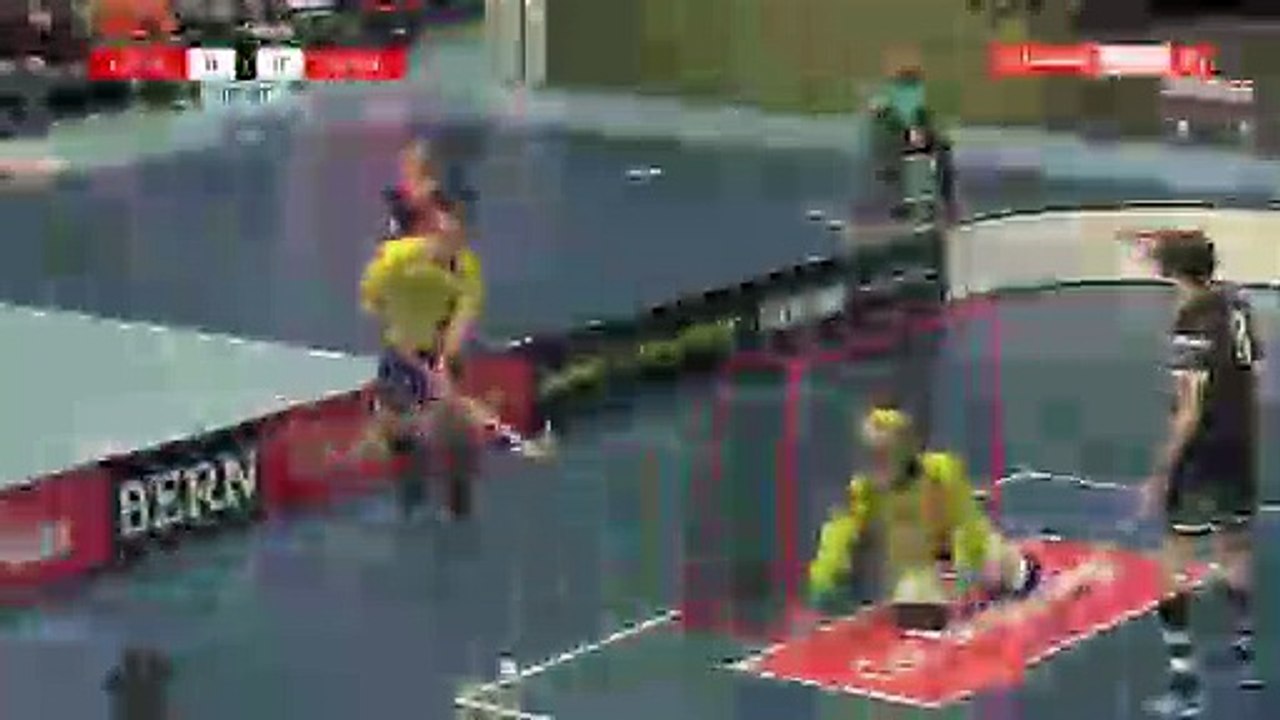 Freischlag in eigener Spielhälfte (Taktik live)