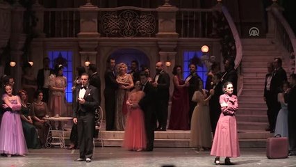 Ayşe Opereti "Perde" Dedi