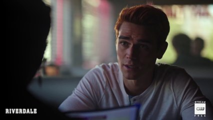 RIVERDALE 3x13 Scene | Chaper Forty-Eight "Requiem for a Welterweight" -  K.J. Apa, Lili Reinhart, Camila Mendes