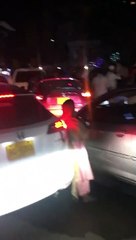 Karachiites supporting their Army under High Alert in the city.