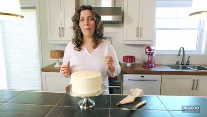 Décorer un gâteau: comment écrire avec du glaçage