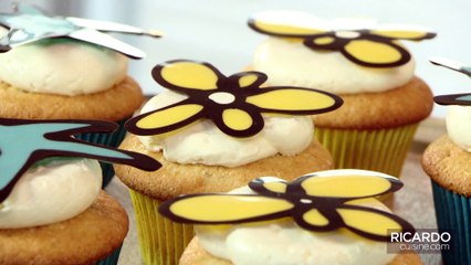 Making Chocolate Flowers