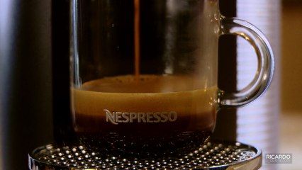 Accord café avec crème glacée et chocolat