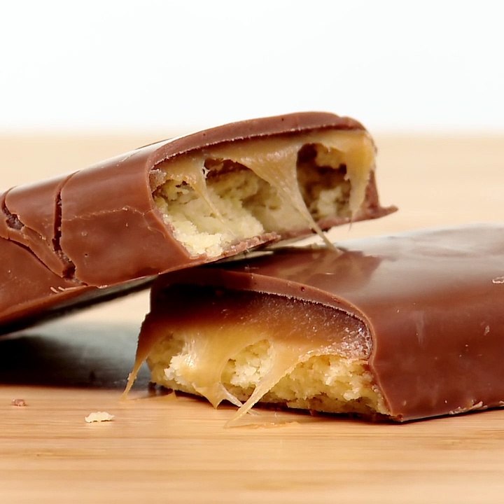 BEL-102 BARRE DE CHOCOLAT AU LAIT, BISCUIT ET CARAMEL 73GR MASTER