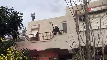 Alevler bir evi kül etti