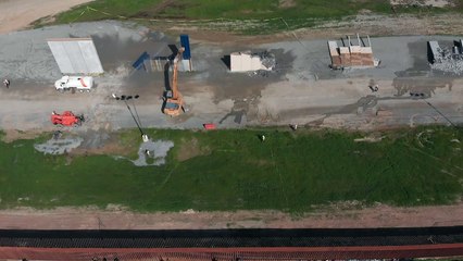 EEUU destruye prototipos de muro en frontera con México