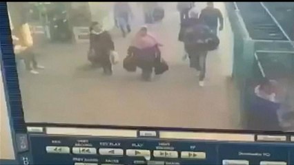 شاهد: لحظة صدام قطار القاهرة وتفاصيل جديدة عن سبب وقوع الحادث