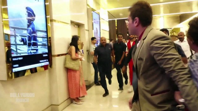 Ranveer Singh And Siddhant Chaturvedi Surprises Everyone In Theater Audience Watching Gully Boy