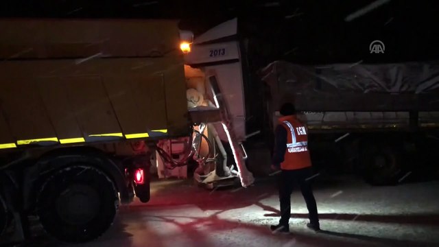 Antalya-Konya yolunda kar ve tipi etkili oluyor