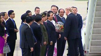 [현장영상] 트럼프, 노이바이 공항 도착...곧 출국 / YTN