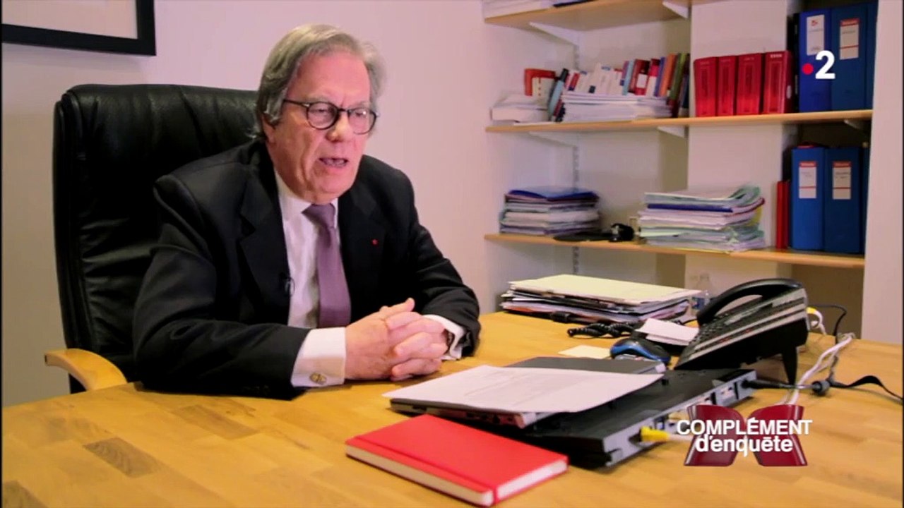 "Il faut qu'on arrête d'emmerder les Français" ou de les "saouler"... comment le lobby du vin parle à l'oreille du président Macron