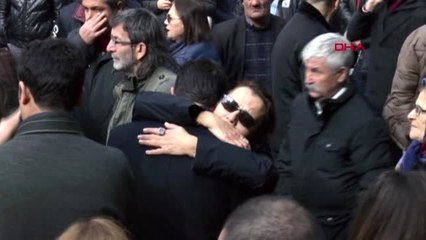 Adana Usta Oyuncu Aytaç Arman İçin Adana' da Tören Düzenlendi
