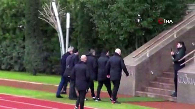 A Milli Futbol Takımı'nın yeni patronu Şenol Güneş