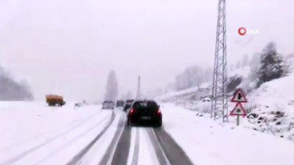 Zonguldak-Ankara yolunda kar etkili oldu