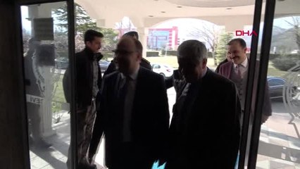 Afyonkarahisar Validen Bekçilere Uyarı Silahınız Namusunuzdur, Rastgele Yerde Kullanmayacaksınız