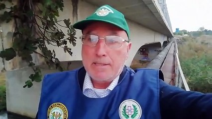 Lo sfogo di un volontario: "guardate che acqua sfocia a Manfredonia, fatelo sapere a tutti. Con quale faccia ..."