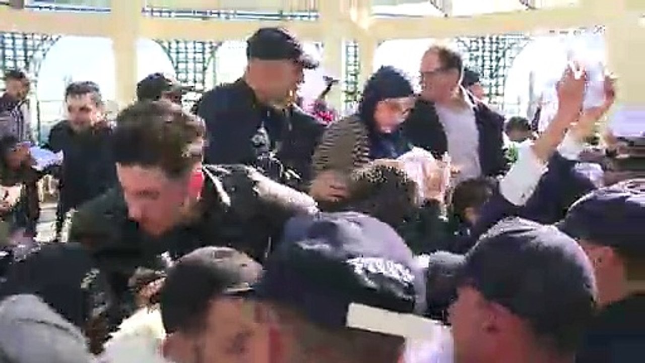 Sit-in contre "la censure" en Algérie: des journalistes arrêtés