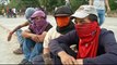 Venezuelans cross into Colombia despite border closure