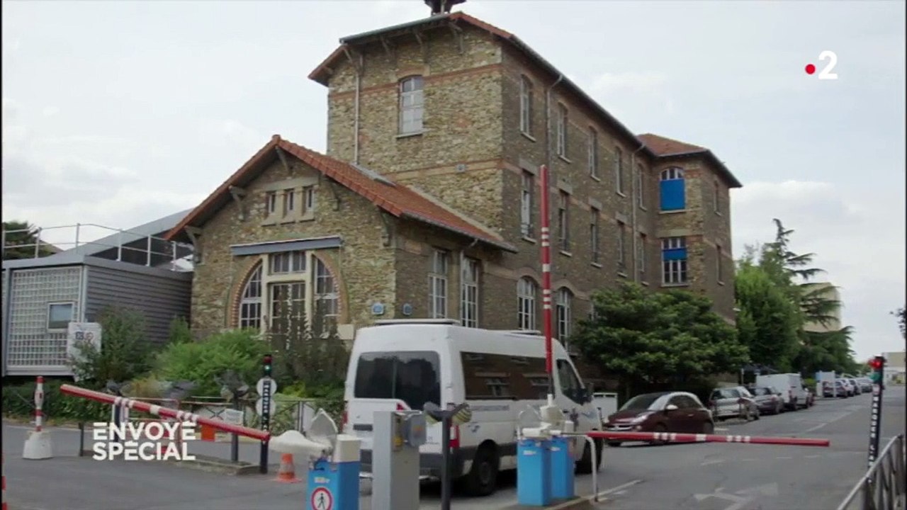 Cannabis thérapeutique : un médecin addictologue déplore "l’hermétisme" des autorités françaises