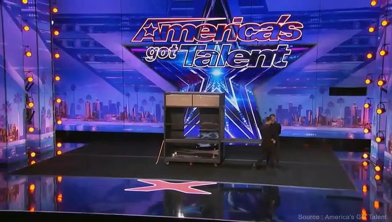 Le numéro de ce magicien tourne au drame et donne des sueurs froides au jury !