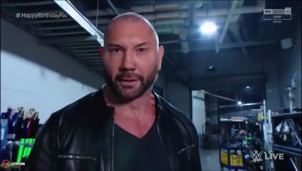 (ITA) Batista attacca Ric Flair durante il suo compleanno (WWE RAW 25/02/2019)