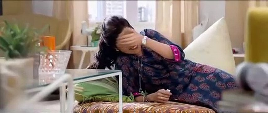 पती शौचालयात काहीतरी उतारू इच्छित होते परंतु पत्नीने काहीतरी प्रथम लोड केले ...