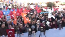 AK Parti İstanbul Adayı Binali Yıldırım’a Zeytinburnu’nda coşkulu karşılama