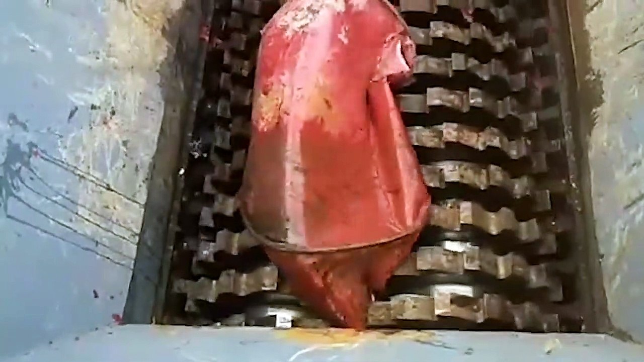 waste scrap plastic crushing machine