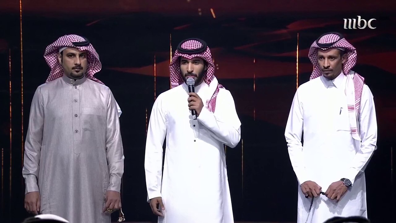 هذا البيت سيخلد في التاريخ.. فواز العازمي فارس المحاورة الليلة