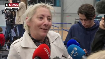 Grand Débat à Pessac : une Gilet Jaune interpelle Emmanuel Macron