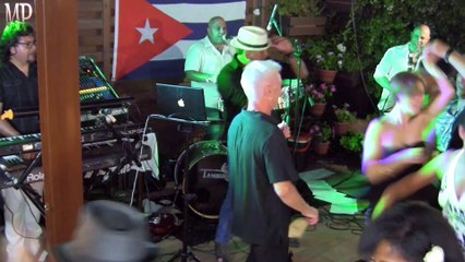 Fito Gress Y Su Clan - Medley (Un Monton De Estrellas, Hechale Limon) Live