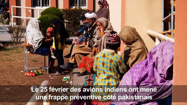 Des habitants du Cachemire pakistanais en fuite