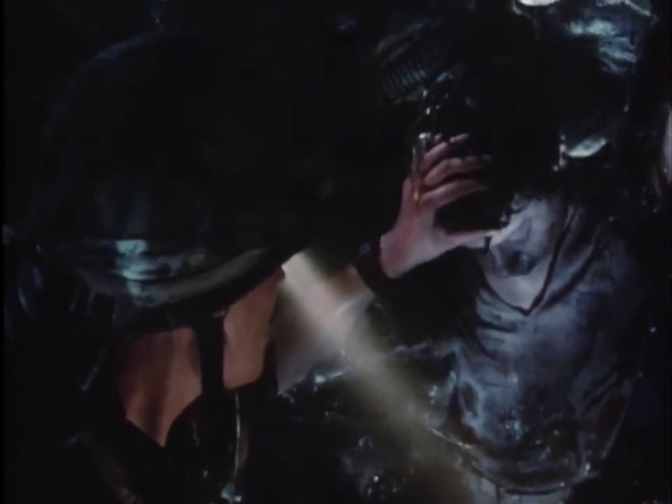 Aliens Movie (1986) Sigourney Weaver, Michael Biehn, Carrie Henn