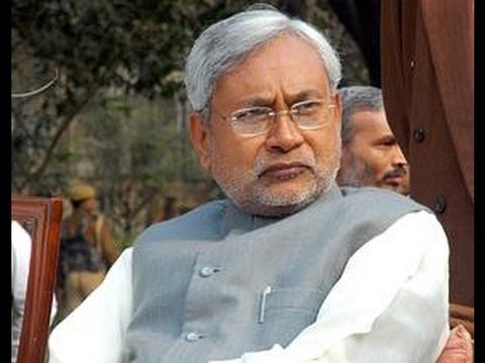 Nitish Kumar hits back at Narendra Modi