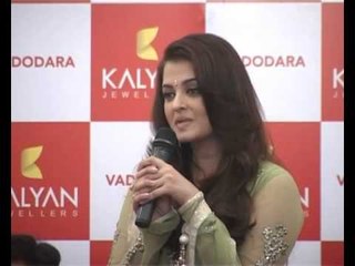 Ash Joins Gujarat Poll Campaign