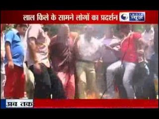 下载视频: IPL Spot Fixing: Mobs protest against Sreesanth and others