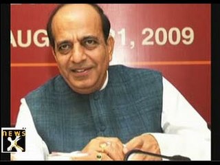 Rail Minister Dinesh Trivedi fights for Parliament chamber