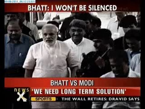 Godhra riots probe: Modi's govt suspends whistleblower cop