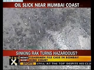 MV Rak's oil spills into Mumbai shore