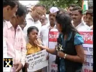 Anna gets support from his village