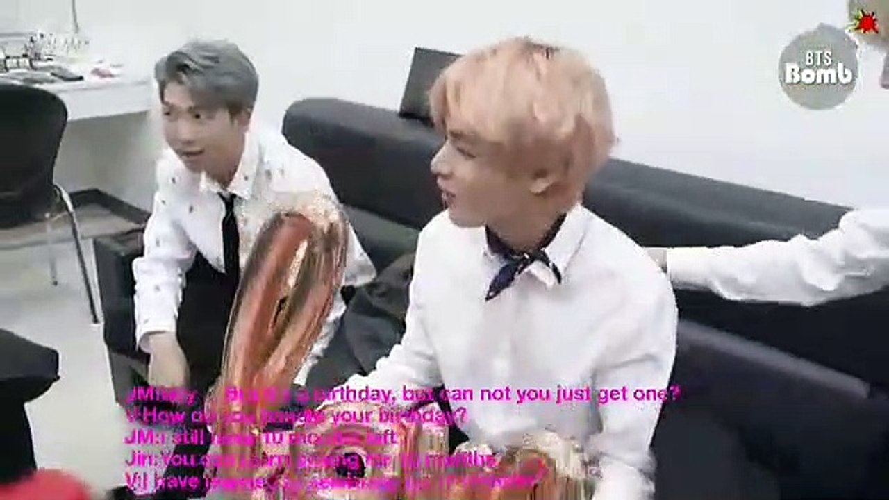 (ENG SUB)[BANGTAN BOMB] V’s Surprise(?) Birthday Party - BTS (방탄소년단)